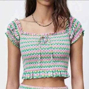 ✨HOST PICK✨NWT ZARA Pink Daisy Ruched Crop Top